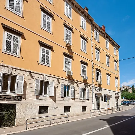 Casa de hóspedes Olea 3*