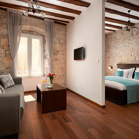 Olea 3*